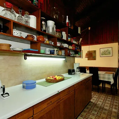 1 Bedroom Beautiful Apartment In Porec *