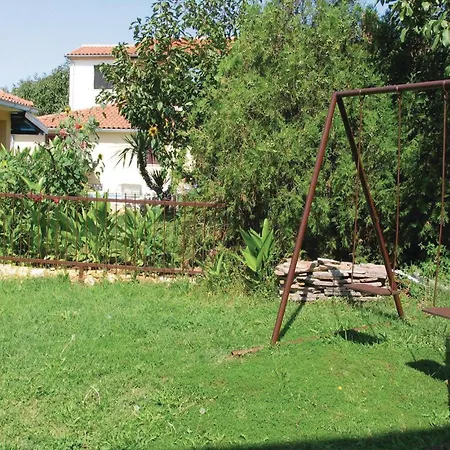 1 Bedroom Beautiful Apartment In Porec Apartment Porec