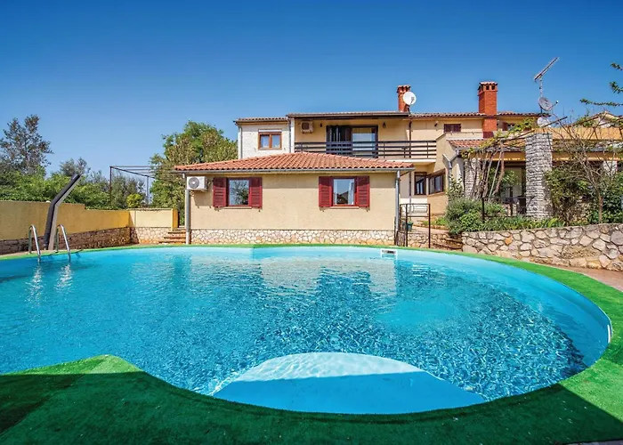 شقة 1 Bedroom Cozy In بوريتش